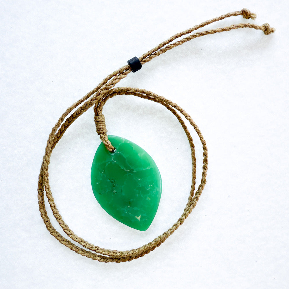 Australian Chrysoprase Yerilla hand shaped lapidary